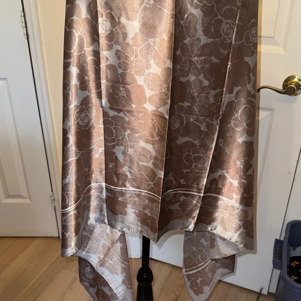 Gold and Cream Floral Scarf